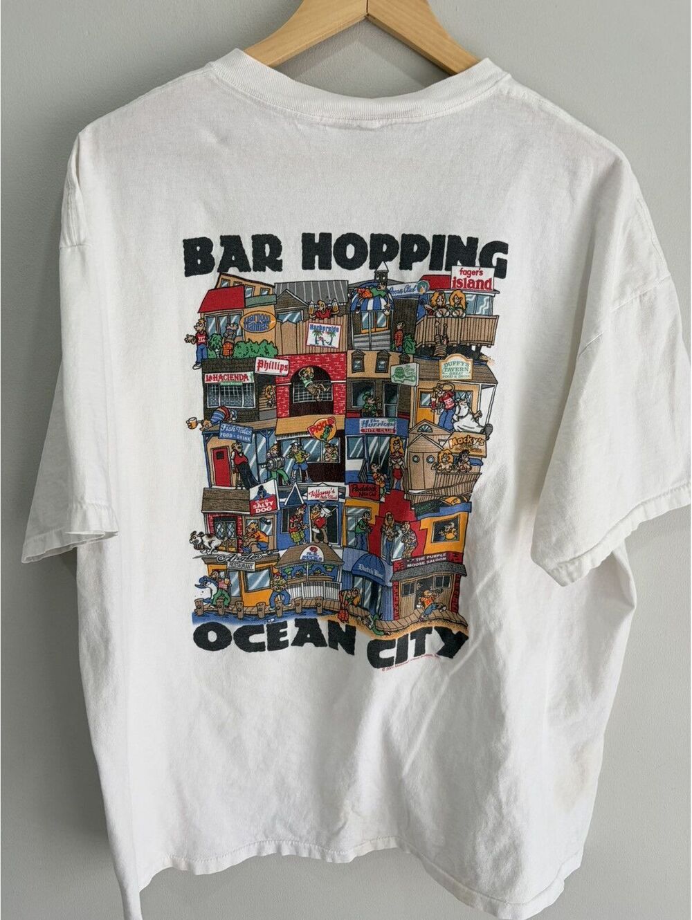 Vintage Bar Hopping Ocean City Tee Shirt Big Johnson beer